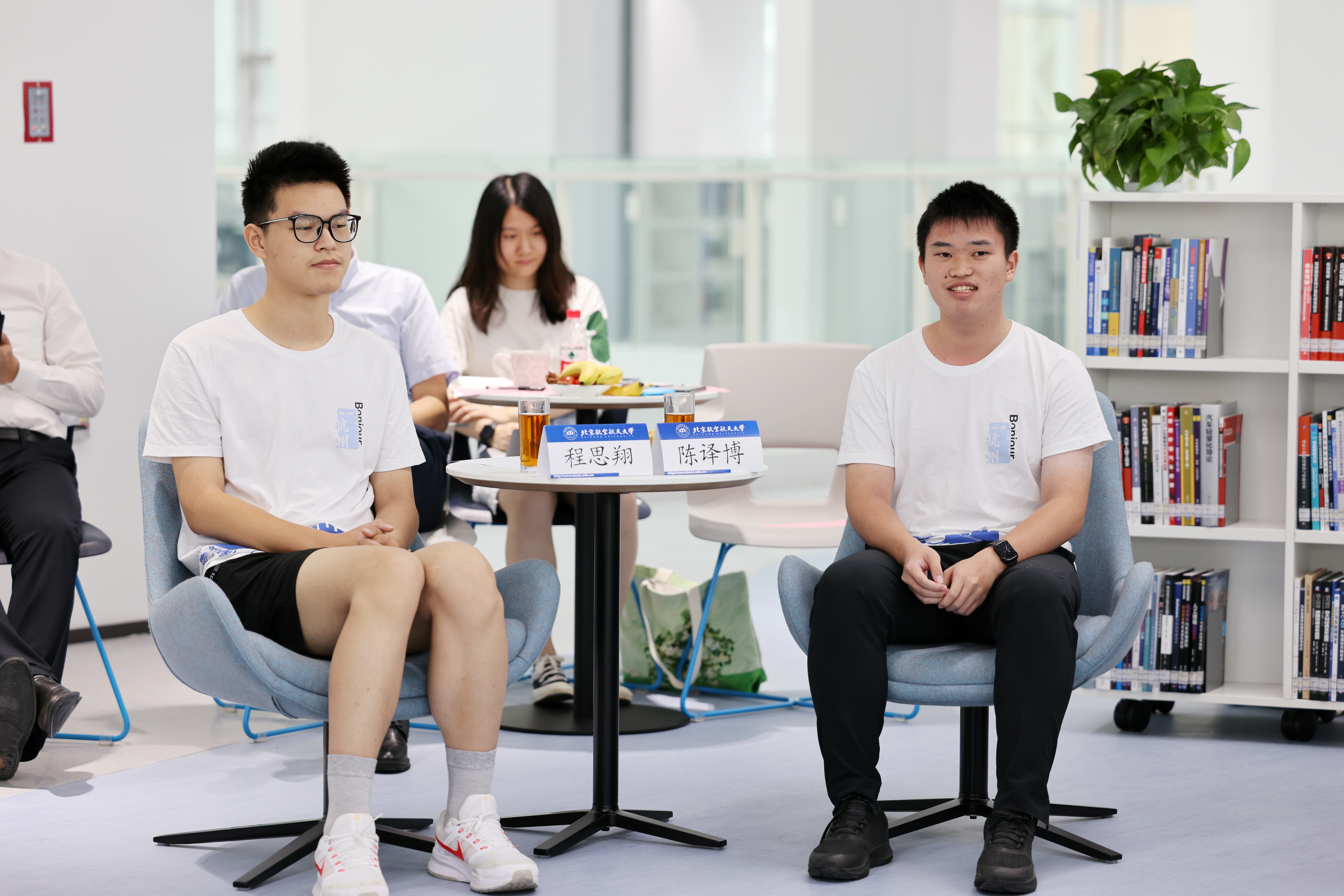 365英国上市公司