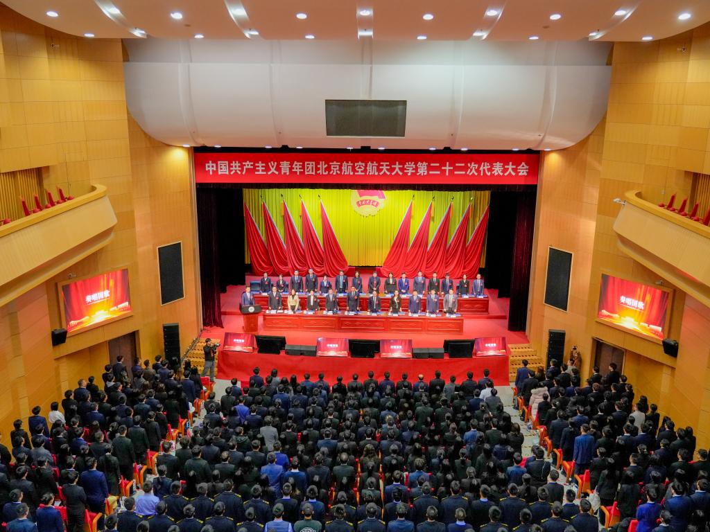 365英国上市公司