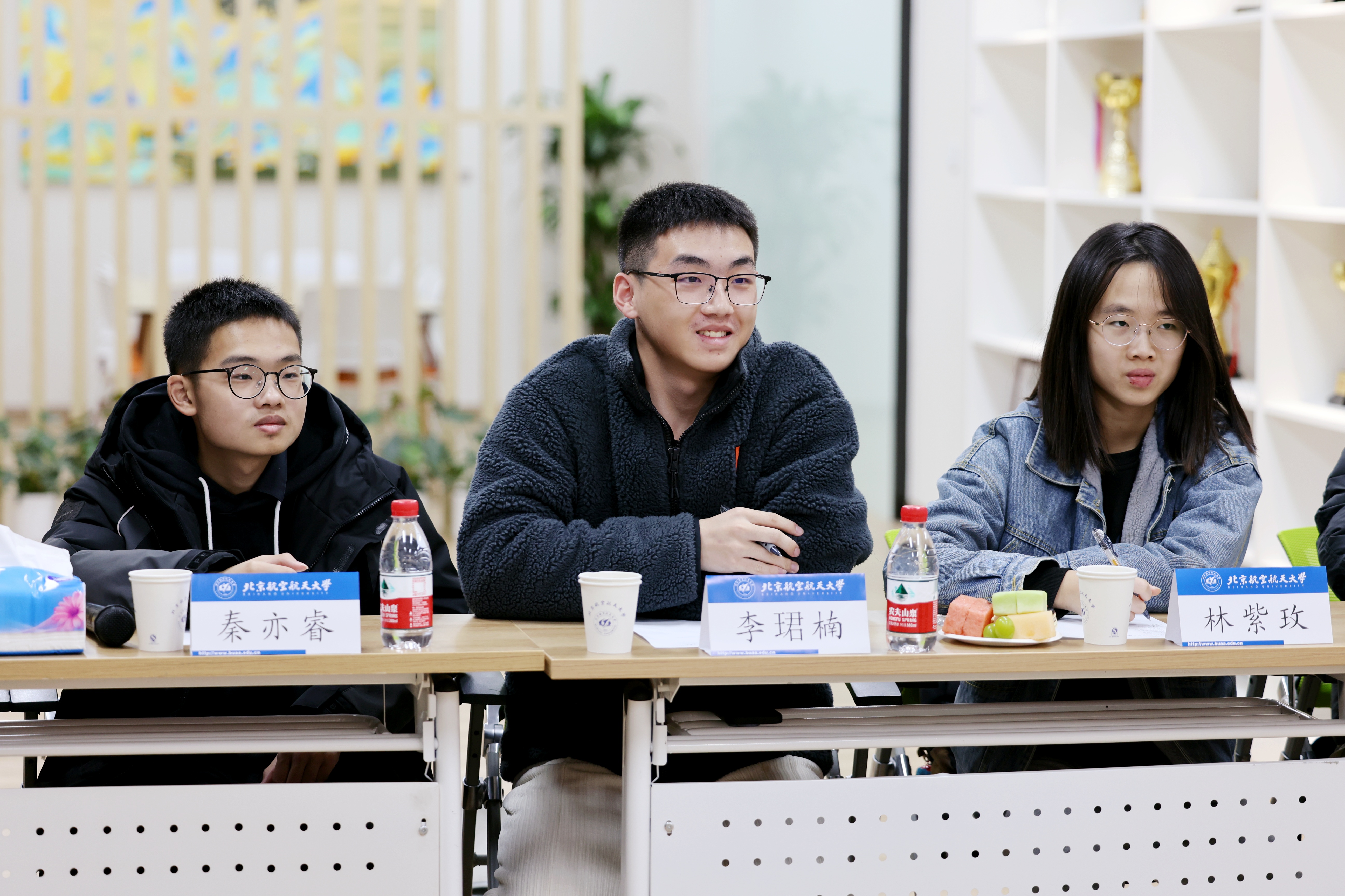 365英国上市公司